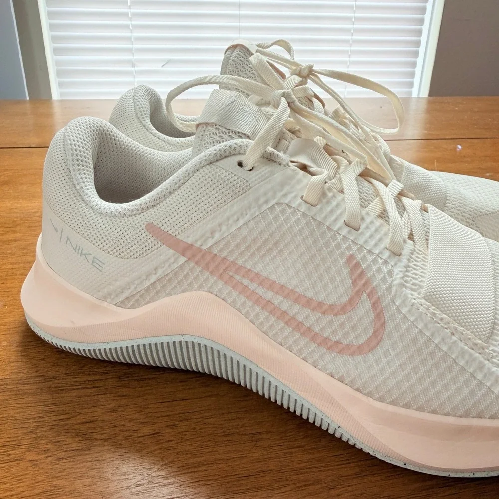 Nike MC Trainer 2 Womens Training Shoes Sail Pink Glaze DM0824-104 Size 7